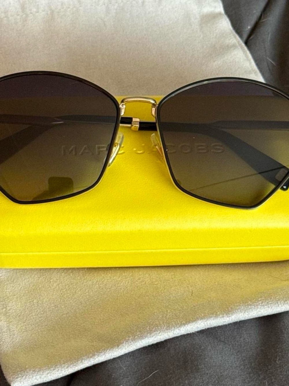 Marc Jacobs Black Frame Sunglasses with Brown Gradient Lenses